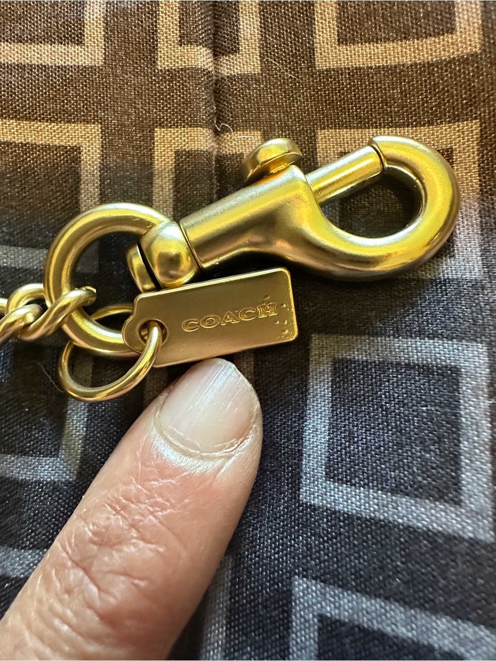 Coach Gold-tone Logo Tag Keychain Charm - Picture 4 of 11